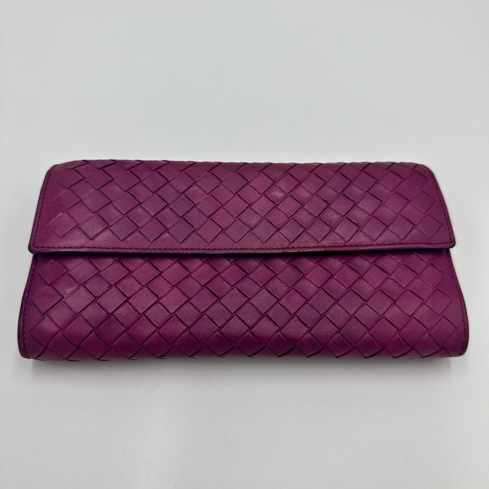 BOTTEGA VENETA (VINTAGE)
Nappa Intrecciato Continental Flap
Wallet Peony